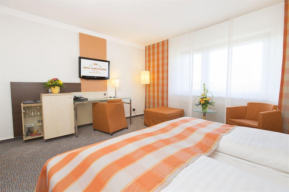 Hotel Scheffelhoehe Bruchsal Exterior photo
