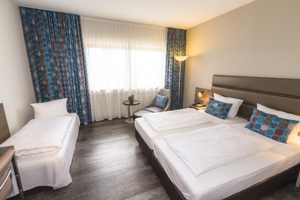 Hotel Scheffelhoehe Bruchsal Exterior photo